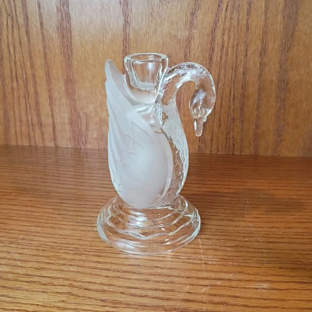 Swan smith glass